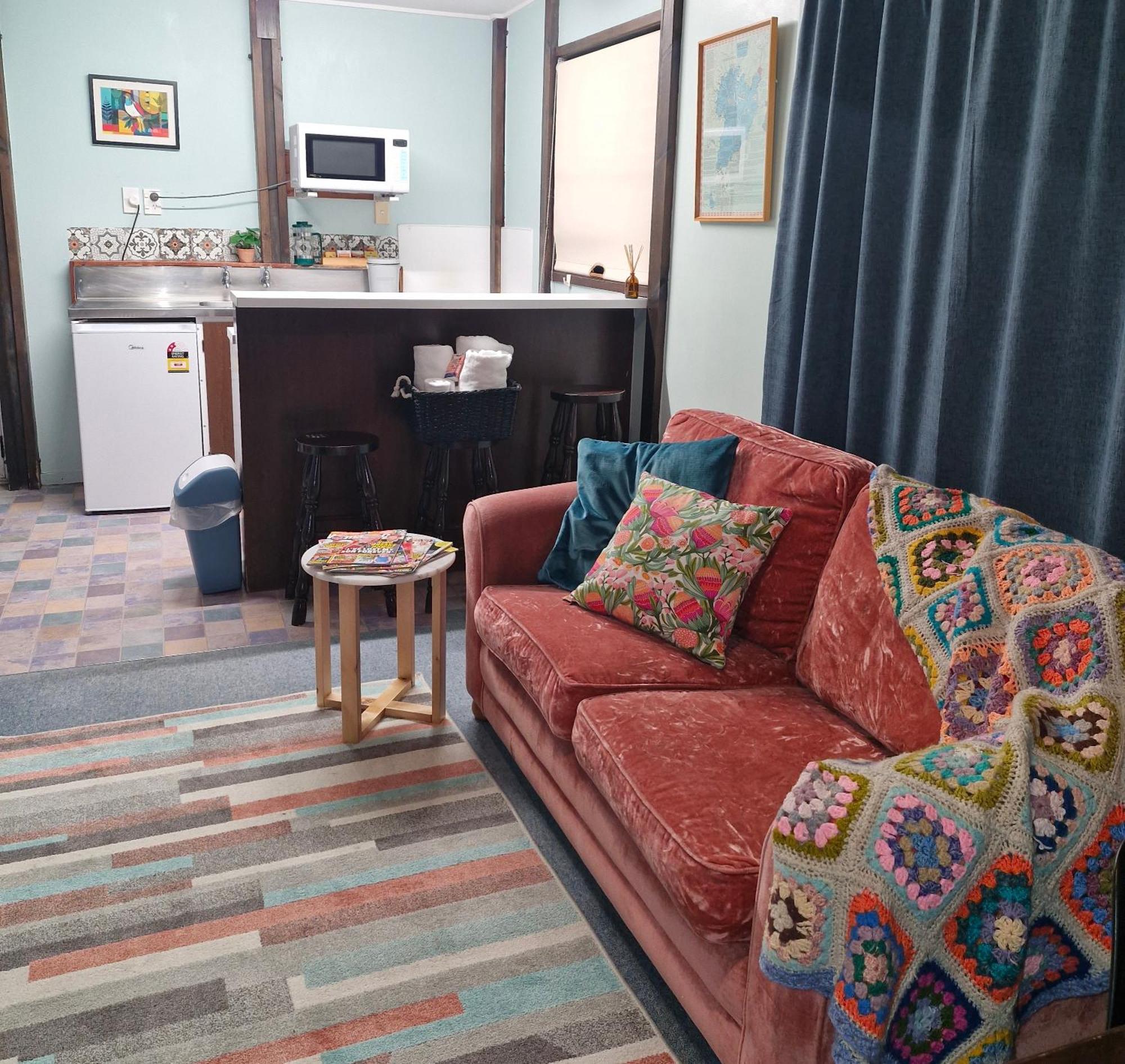 Tokaanu Lodge Motel Turangi Buitenkant foto