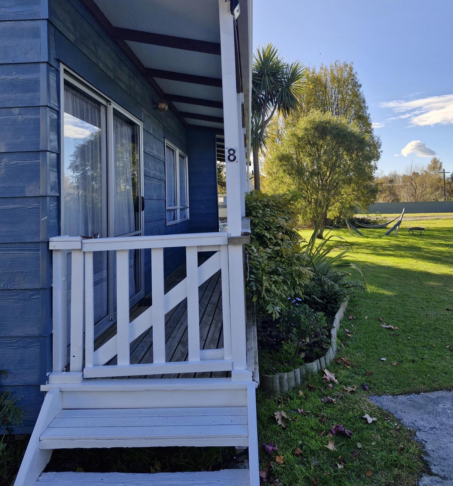 Tokaanu Lodge Motel Turangi Buitenkant foto